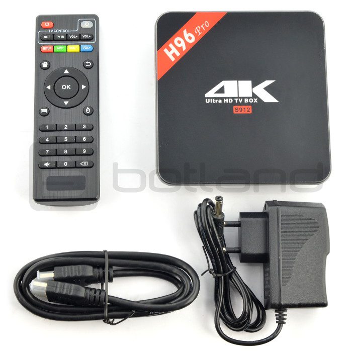 Android Smart TV - zestaw Android Smart TV - zestaw z pilotem i zasilaczem